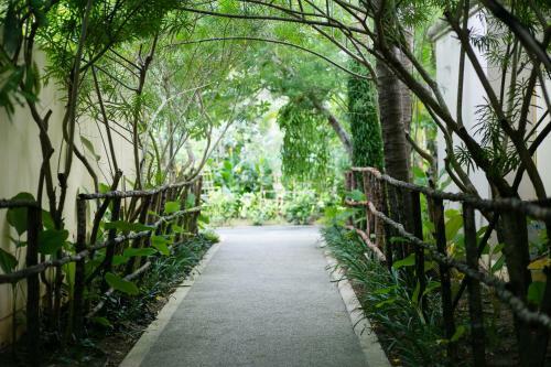 Hotel Chantaramas Resort & Spa