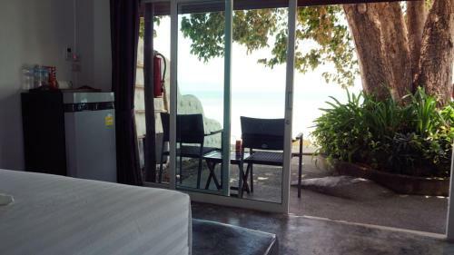 Hotel The Bay Resort & Restaurant