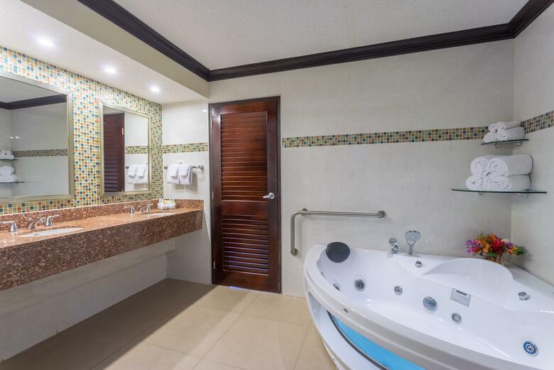 Hotel Holiday Inn Sunspree Resort