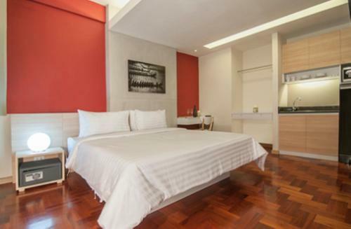 Siam Mitr Hostel