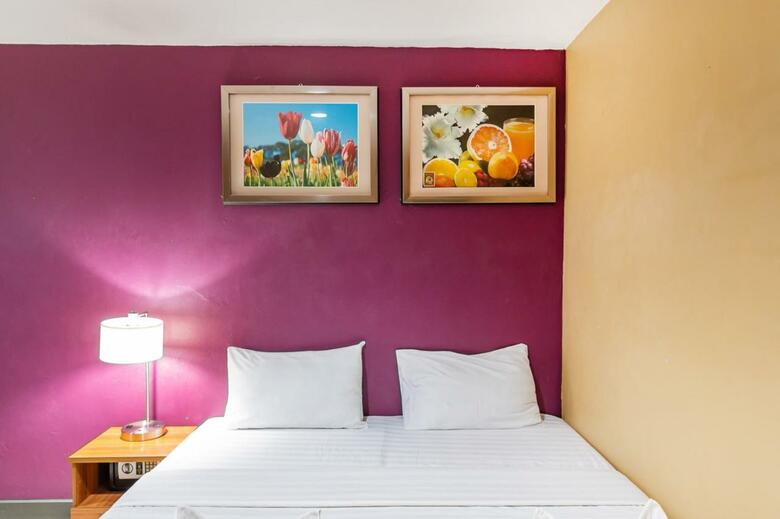 Hostal The Richy Place Guest House