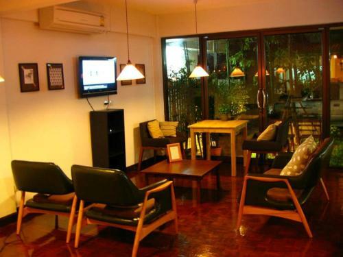 Albergue House23 Hotel