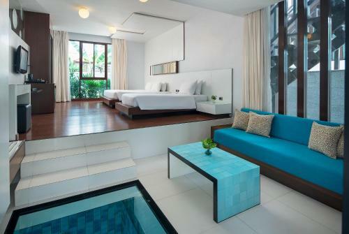 Hotel Z Through By The Zign