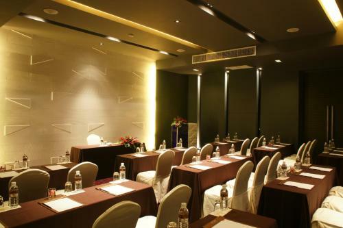 Hotel Z Through By The Zign