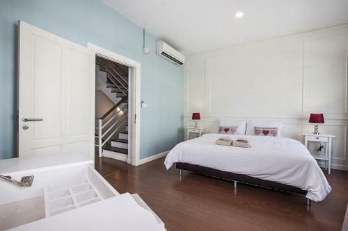 Kannika Villa - 5 Bedrooms