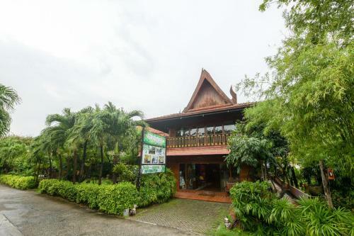 Hotel Deeden Pattaya Resort