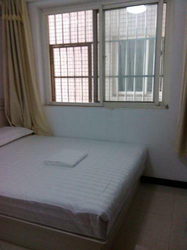 Xi'an Helen Apartment