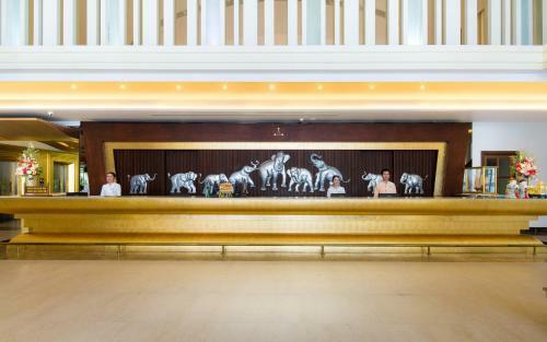 Aiyara Grand Hotel