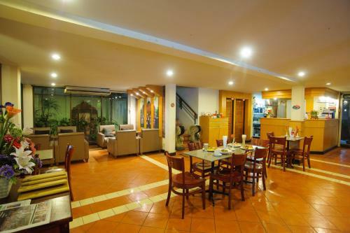 Hotel Diamond City Place
