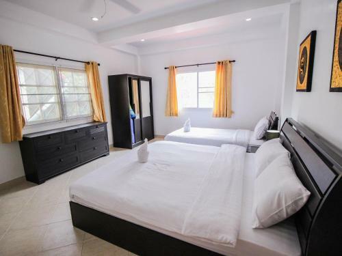 Naklua Pool Villa By Pattaya Sunny Rentals