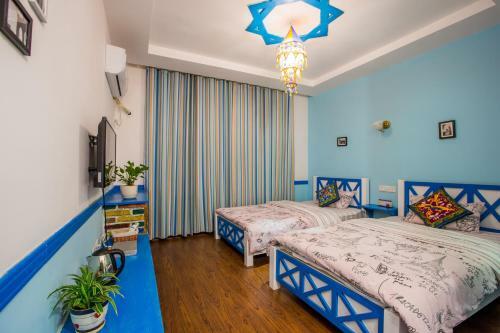 Posada Zhangjiajie April Hostel