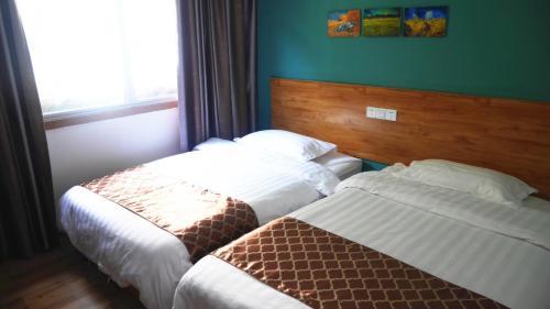 Zhangjiajie Peakcap Backpacker Hostel