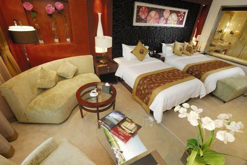 Yizui Crown Hotel