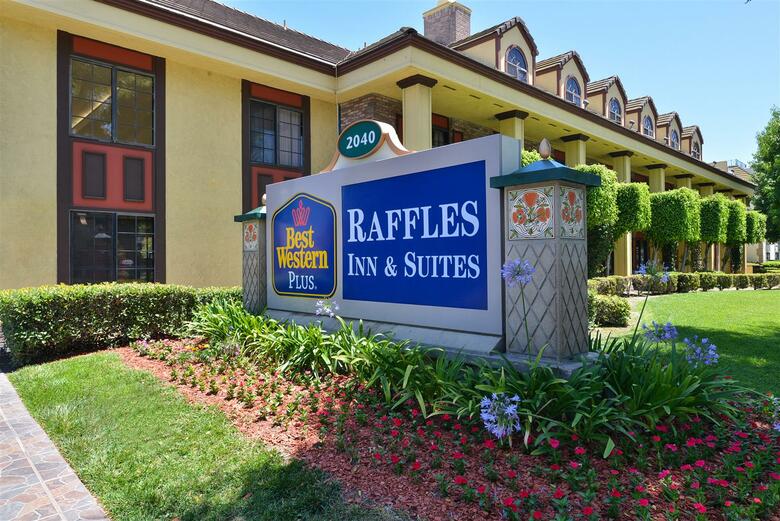 Hotel Best Western Raffles Inn & Suites