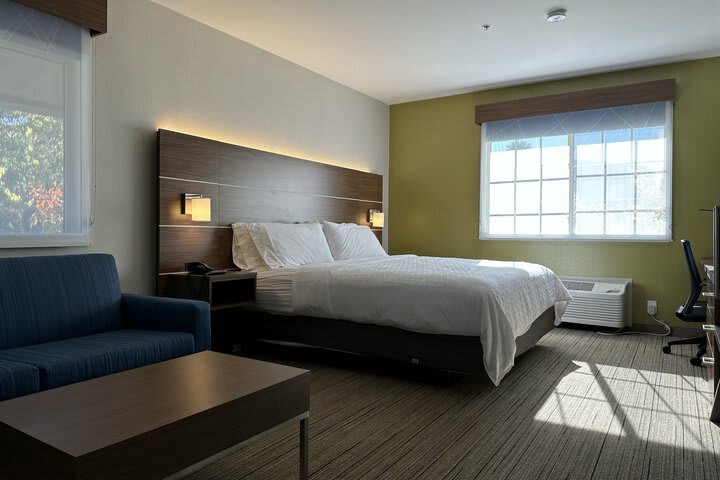 Hotel Quality Inn & Suites