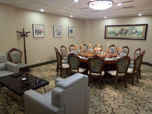 Kelly Business Hotel