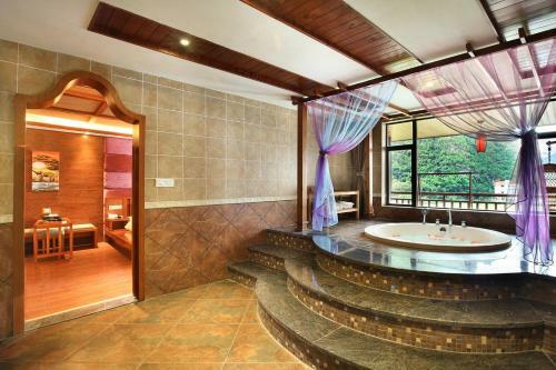 Bluesky Hotel & Resort