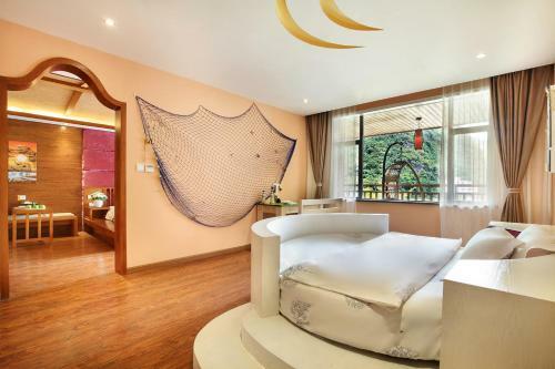 Bluesky Hotel & Resort