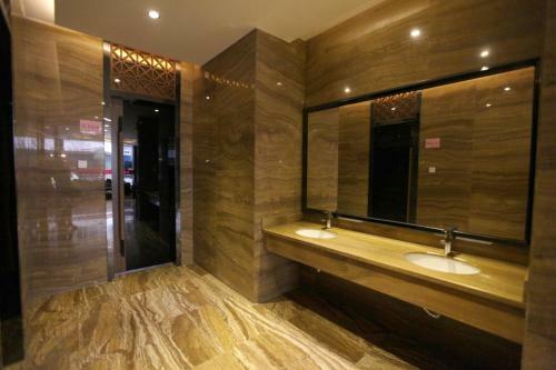 Hotel Hanting Express Yangshuo West Street
