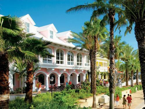 Hotel Coral Towers Atlantis Autograph Collection