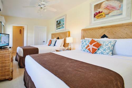 Hotel Sandyport Beach Resort