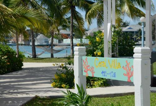 Hotel Sandyport Beach Resort