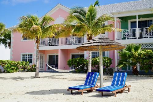 Hotel Sandyport Beach Resort