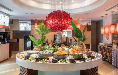 Hotel Crowne Plaza Zhongshan Xiaolan