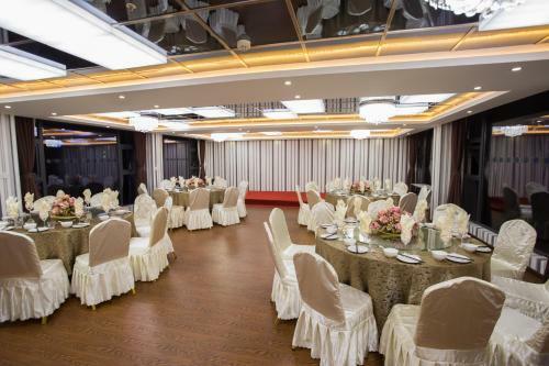 Hotel Holiday Inn Express Dujiangyan Ancient City