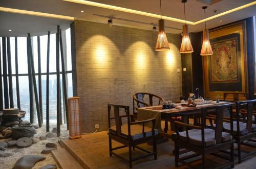 E Mei Shan Central Sunshine Shangsai Hotel