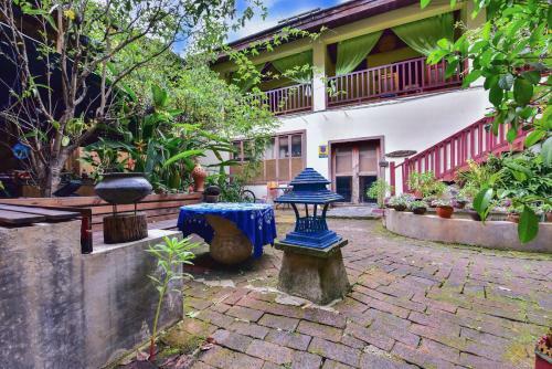 Posada Xishuangbanna Elephant Home Guesthouse