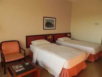 Hotel Golden Tulip Seeb Muscat