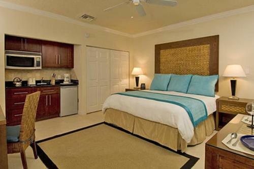 Apartamentos Suites At Divi Little Bay Beach Resort
