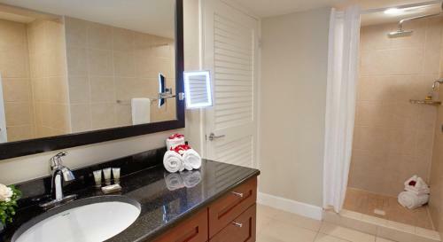 Apartamentos Suites At Divi Little Bay Beach Resort