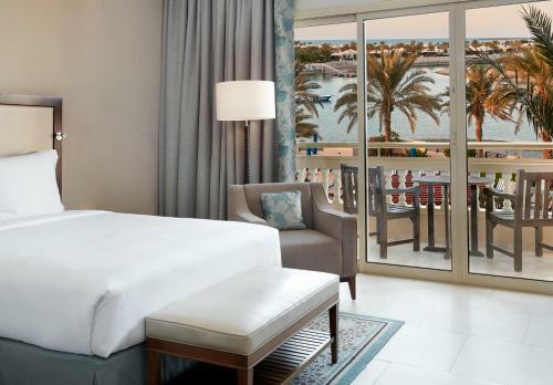 Hotel Hilton Al Hamra Beach & Golf Resort