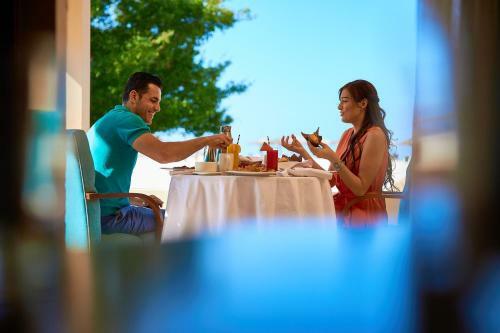 Hotel Hilton Al Hamra Beach & Golf Resort