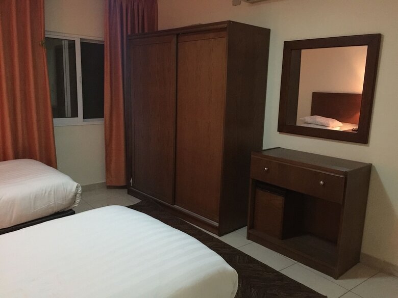 Zaina Plaza Hotel
