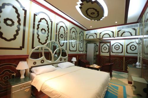 Sun City International Hotel
