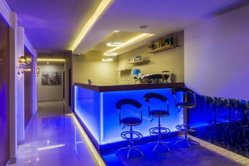 Lavona Hotel Apartments