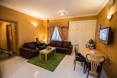 London Creek Hotel Apartments