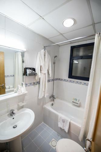 London Creek Hotel Apartments