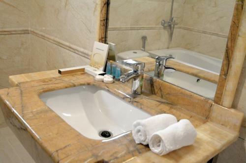 Apartamento Grandeur East