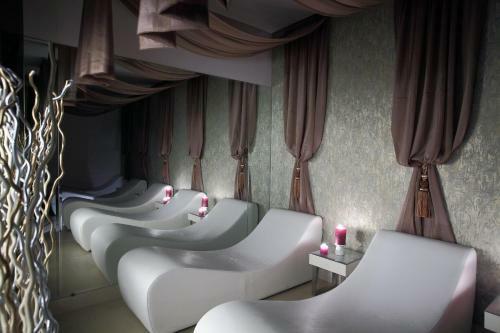 Hotel Dana Beach Resort