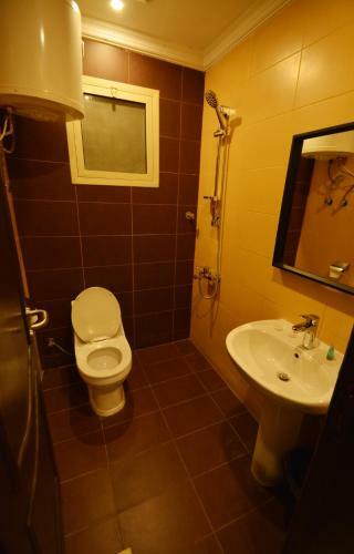 Vitoria Hotel Apartments (families Only)