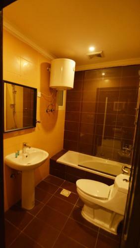 Vitoria Hotel Apartments (families Only)