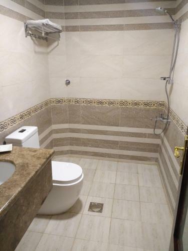 Apartamento Crown Glory Hotel Suites