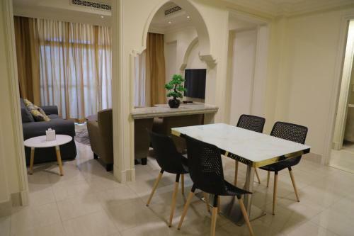 Downtown Al Bahar Apartments