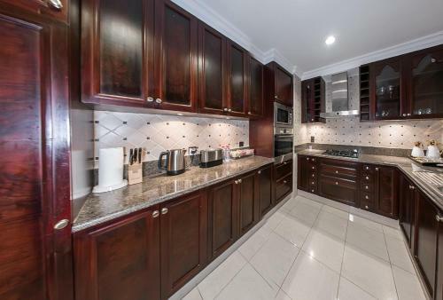 Downtown Al Bahar Apartments