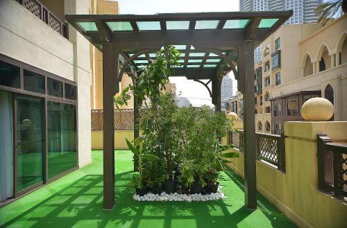 Downtown Al Bahar Apartments