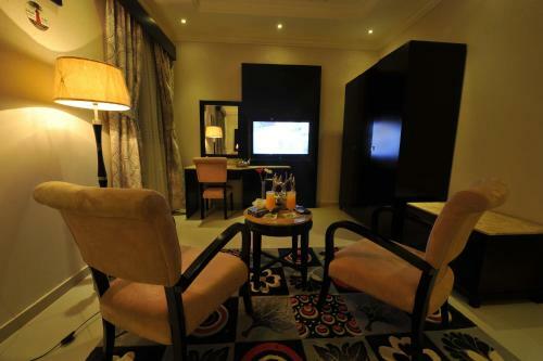 Apartamento Al Janaderia Suites 7